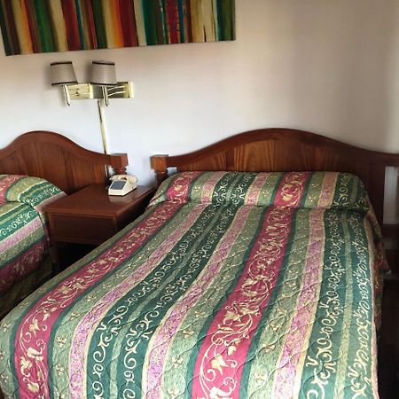 רינו America'S Best Travel Inn מראה חיצוני תמונה