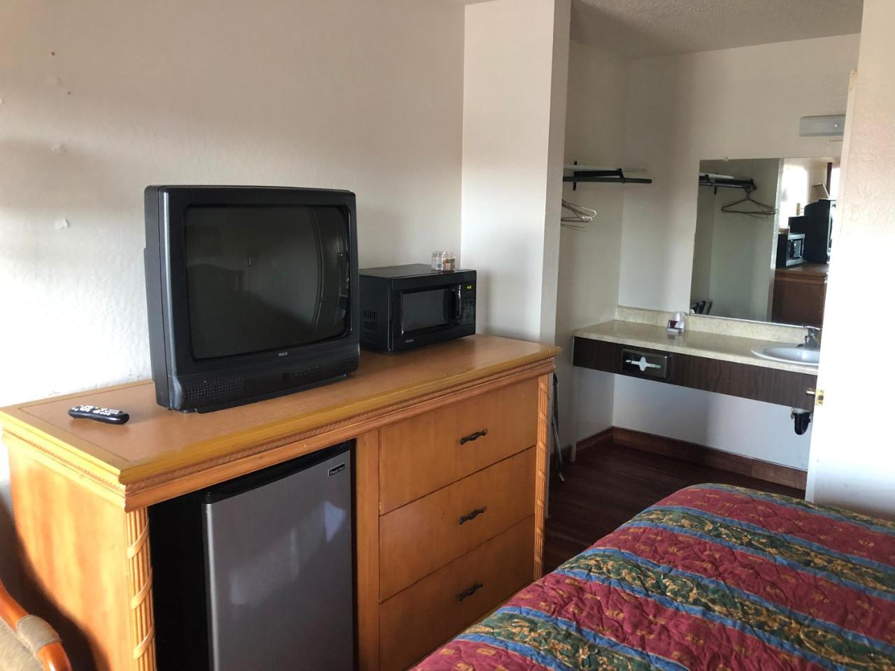 רינו America'S Best Travel Inn מראה חיצוני תמונה